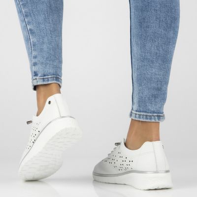 8. Skórzane półbuty damskie ażurowe białe Filippo  DP6714