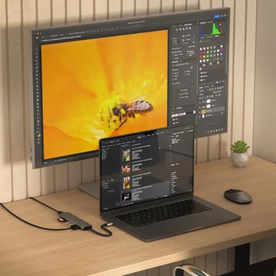 9. Wieloportowa przejściówka Satechi 7-w-1 USB-C Slim z Ethernetem - gwiezdna szarość