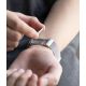 6. Bransoleta Ringke Metal One Mesh na Apple Watch 44 / 45 / 46 / 49 mm - srebrna