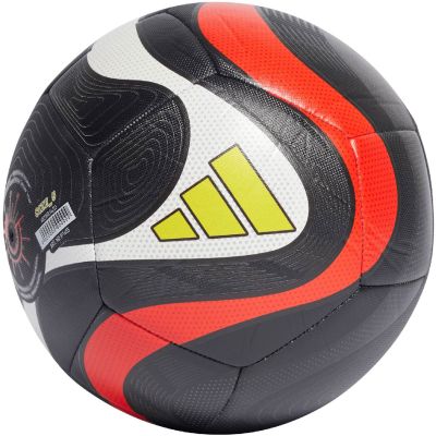 6. Piłka nożna adidas Predator Trening IP1655