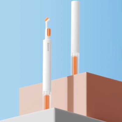 13. Baseus szczoteczka do czyszczenia słuchawek biała (NGBS000002)