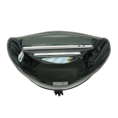 16. Rivacase Eden plecak Plecak rolowany Czarny Poliester, Skóra woskowana (Pull Up)