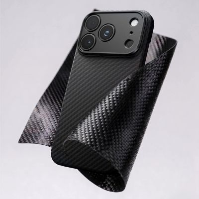 9. Etui AMAZINGTHING Titan Max Lens na iPhone 18 Pro Max z włókna aramidowego z osłoną aparatu kompatybilne z MagSafe - czarne