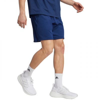 4. Spodenki adidas Tiro 25 Travel M JY5944