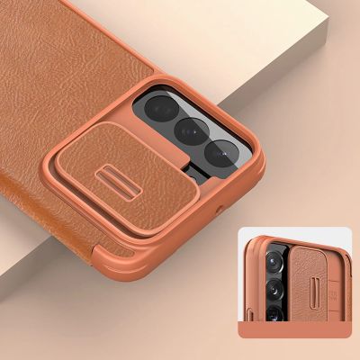 10. Nillkin Qin Leather Pro Case etui do Samsung Galaxy S22+ (S22 Plus) osłona na aparat kabura pokrowiec obudowa z klapką brązowy