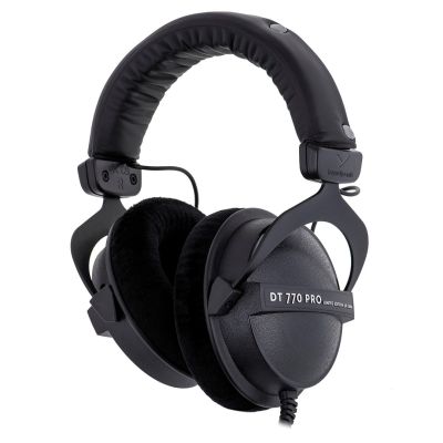 10. Beyerdynamic DT 770 PRO 80 OHM BLACK LIMITED EDITION - Słuchawki studyjne zamknięte