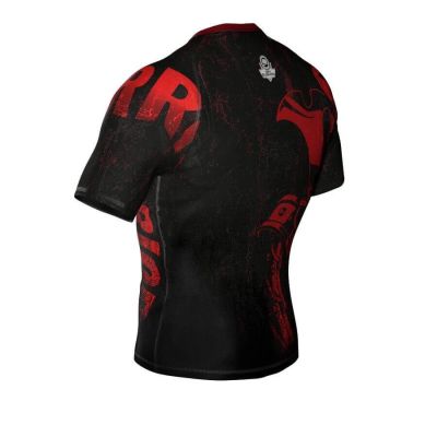 4. Koszulka kompresyjna "Warrior" typu Rashguard powstała z materiału DBX MORE DRY  M