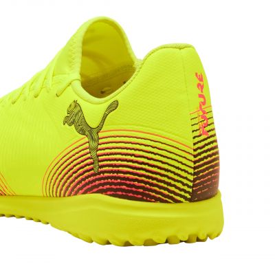 3. Buty piłkarskie Puma Future 8 Play TT M 108378 03