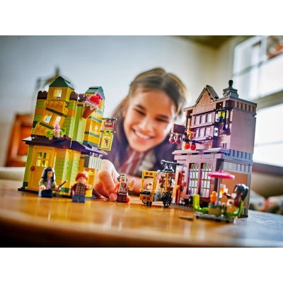 17. LEGO Harry Potter 76452 Markowy sprzęt do quidditcha i lodziarnia