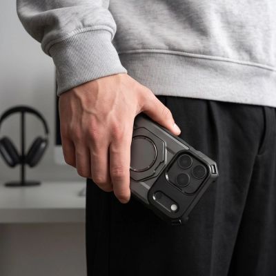 9. Etui Tech-Protect MagForce MagSafe na iPhone 17 Pro Max / 18 Pro Max - czarne matowe