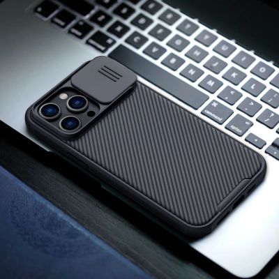 15. Nillkin CamShield Pro Case etui iPhone 14 Pro Max pancerny pokrowiec osłona na aparat kamerę niebieski