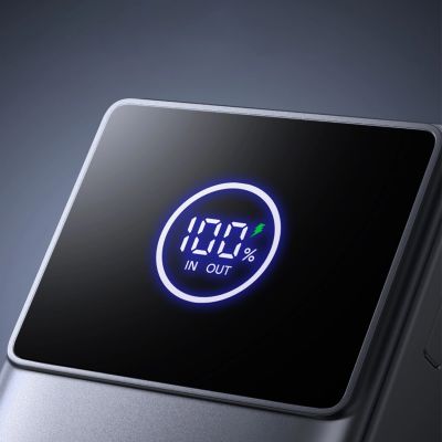 10. Powerbank Joyroom JR-PR1 10000mAh 22,5W z wbudowanym zwijanym kablem USB-C - czarny