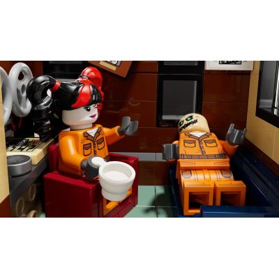 10. LEGO DC Super Heroes 76300 Arkham Asylum