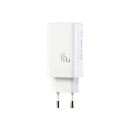3. Ładowarka sieciowa Joyroom JR-TG10 65W GaN 2x USB-C + USB-A z kablem 100W USB-C - USB-C 1.2m - biała