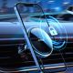 4. Joyroom uchwyt samochodowy do telefonu z ładowarką indukcyjną Qi 15W (kompatybilną z MagSafe) na kratkę nawiewu srebrny (JR-ZS291)