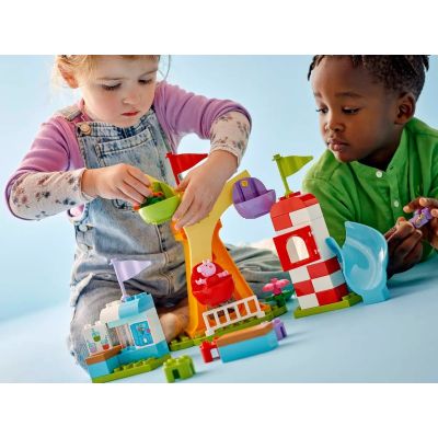 5. LEGO DUPLO 10453 Wesołe miasteczko