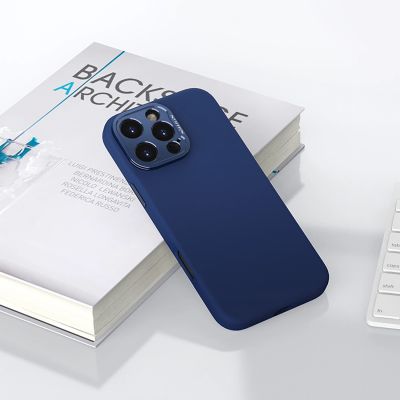 9. LensWing Prop Magnetic Case AP iPhone16 Pro Blue