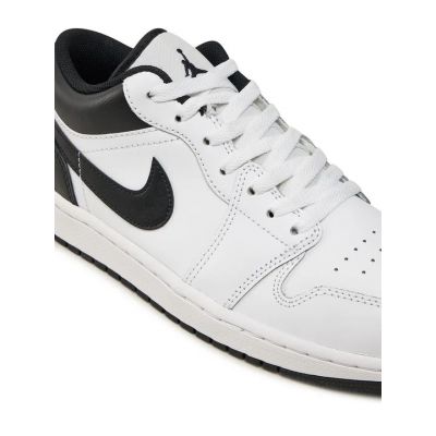 6. Buty Nike Air Jordan 1 Low M 553558-132