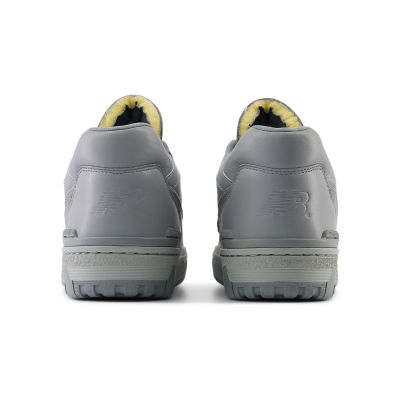 12. Buty New Balance U BB550MCB