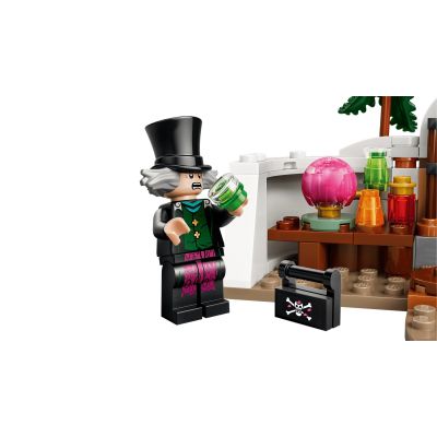 7. LEGO One Piece 75641 - Kryjówka doktora Hiluluka