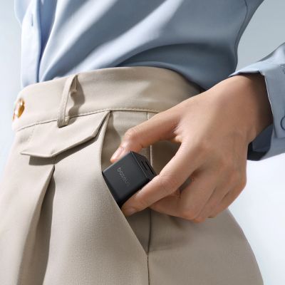 3. Ładowarka sieciowa Baseus Palm 20W USB-C USB-A - czarna