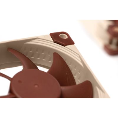 6. Wentylator NOCTUA NF-A8 PWM 80mm 450-2200 RPM