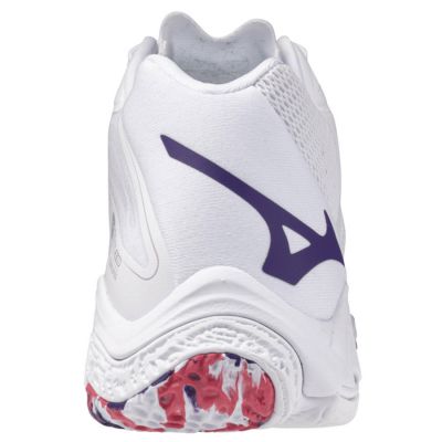 4. Buty Mizuno WAVE LIGHTNING Z8 MID V1GC240520