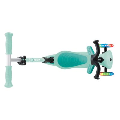 16. Hulajnoga z siedziskiem jeździk GO•UP ACTIVE LIGHTS (744-206)