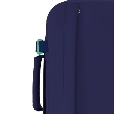 8. Plecak turystyczny kabinowy Wizzair Ryanair CabinZero Classic Mini 2w1 28L Deep Ocean - CZ082305