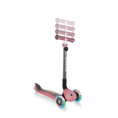 25. Hulajnoga jeździk rowerek Globber GO-UP Deluxe Lights 646-210