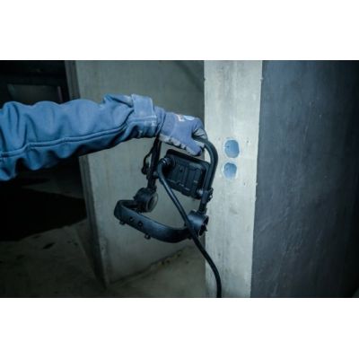 10. Mobilny reflektor LED Brennenstuhl JARO 1060 M