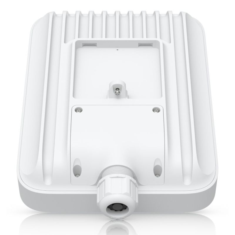 6. Router 5G Ubiquiti U5G-MAX-OUTDOOR