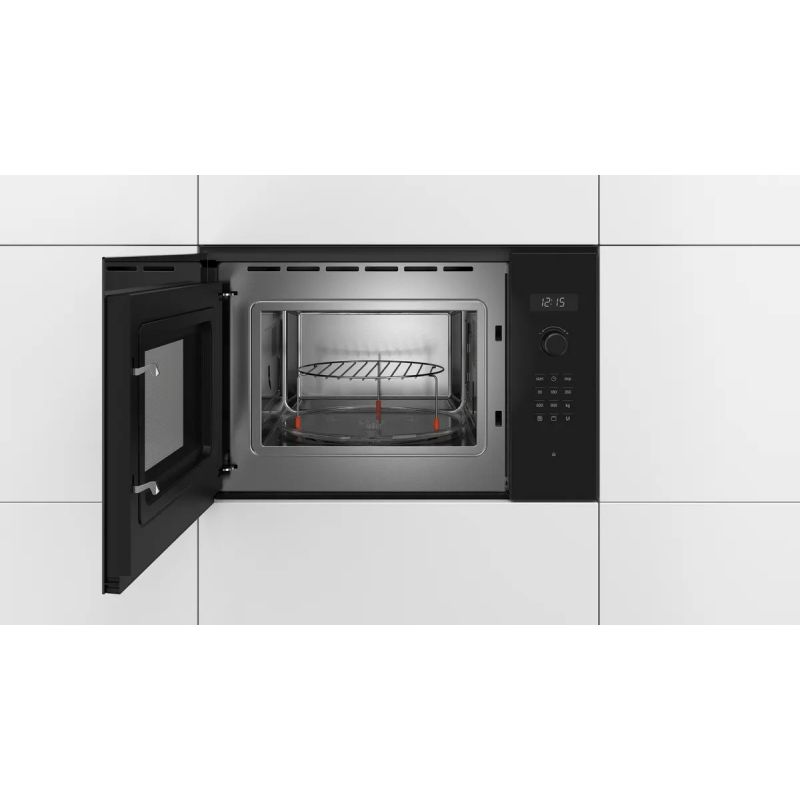 3. Kuchenka mikrofalowa BOSCH BEL554MB0