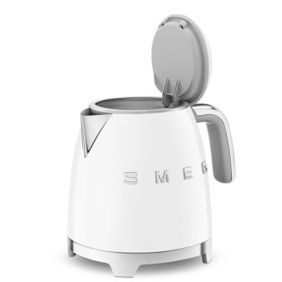29. Czajnik elektryczny SMEG KLF05WHEU biały