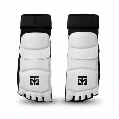 2. Ochraniacze stóp Taekwondo EXTERA 2 (WT) | MOOTO
