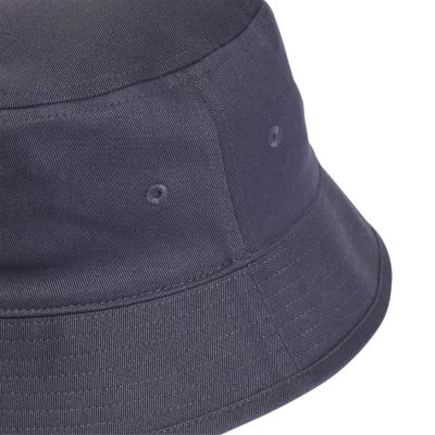 4. Czapka adidas Adicolor Trefoil Bucket Hat HD9710