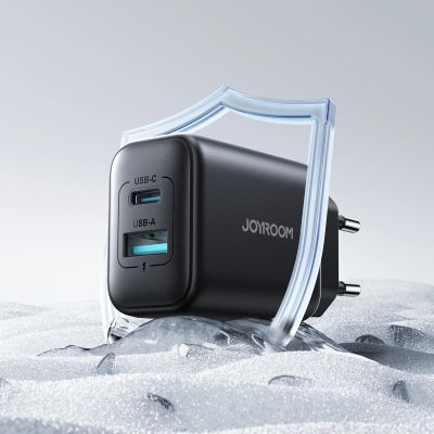 14. Ładowarka Joyroom JR-TCF13 sieciowa USB-C / USB-A 25W SFC / PPS / PD - czarna
