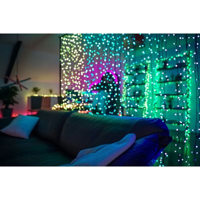 6. Inteligentna Kurtyna LED Twinkly 210 RGB+W 2,1m