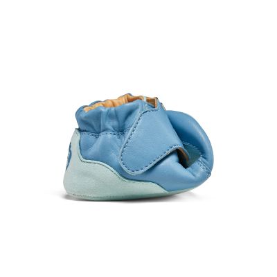 7. Buty do raczkowania ze skóry Affenzahn Crawly Shark (01257-30211)