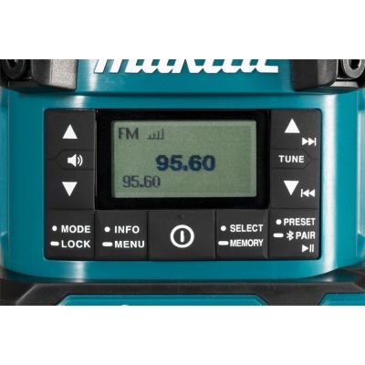 9. Makita Radio MR009GZ 12/14,4/18/40V XGT MR009GZ z lampą i latarką
