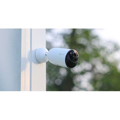 12. Kamera IP do monitoringu z panelem słonecznym EZVIZ CB3 WiFi