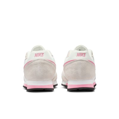 6. Buty damskie Nike MD Runner 2 749869-106