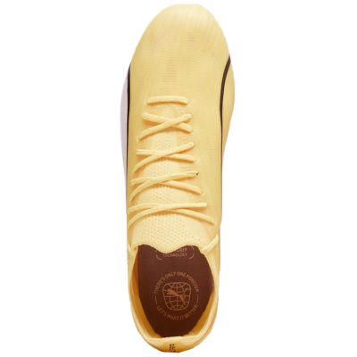 12. Buty piłkarskie Puma Ultra Ultimate MxSG M 107504 04