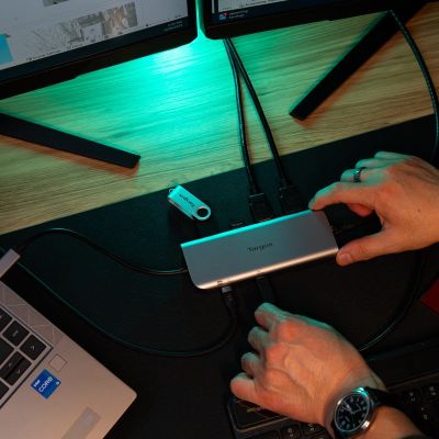 10. Targus DOCK427GL stacja dokująca Przewodowa USB 3.2 Gen 2 (3.1 Gen 2) Type-C Szary