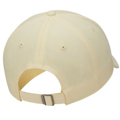 3. Czapka z daszkiem Nike Sportswear Heritage86 913011-744