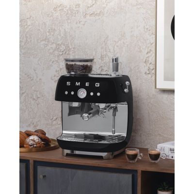 5. Smeg EGF03BLEU ekspres do kawy Ręczny Ekspres do espresso 2,4 l