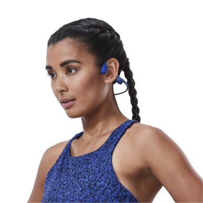 4. Shokz OpenRun Blue USB-C