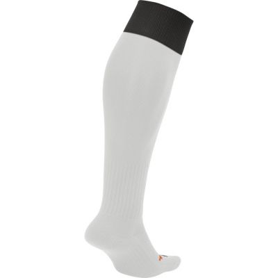 4. Getry piłkarskie Nike U Classic II 2.0 Team SX7580-100