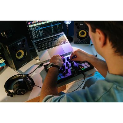 7. Hercules 4781119 kontroler programowy DJ