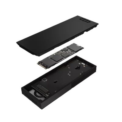 7. Obudowa na dysk SSD Asus ProArt PA40SU